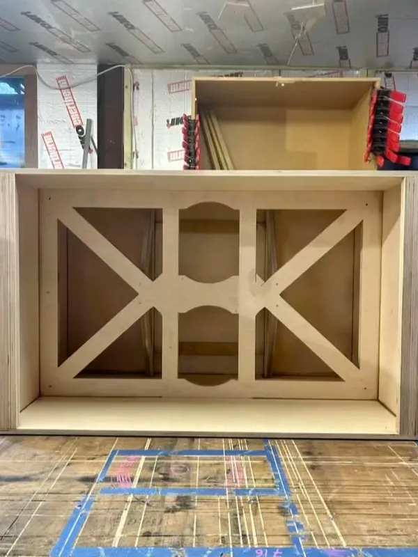 This is how we make more speakers.. 
.
.
#speakers #music #soundsystem #london #suenabien #londonmusic #musica #sistemadesonido #woodwork